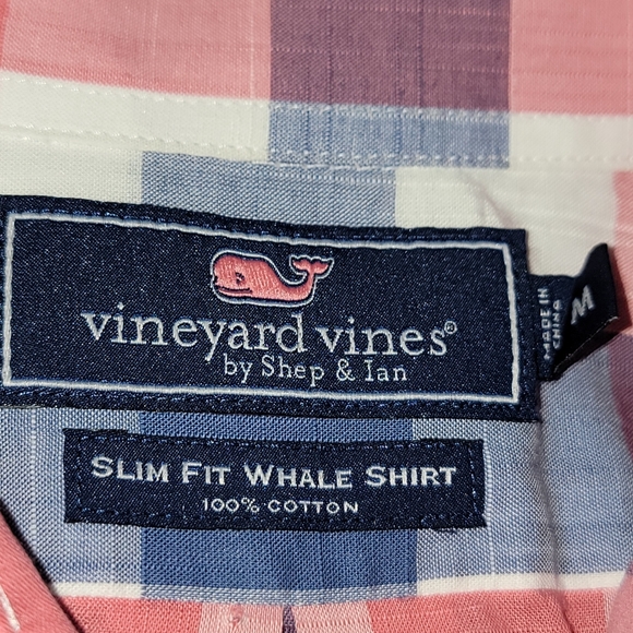 #322 Vinyard Vines men's button-up shirt size M - Picture 6 of 6